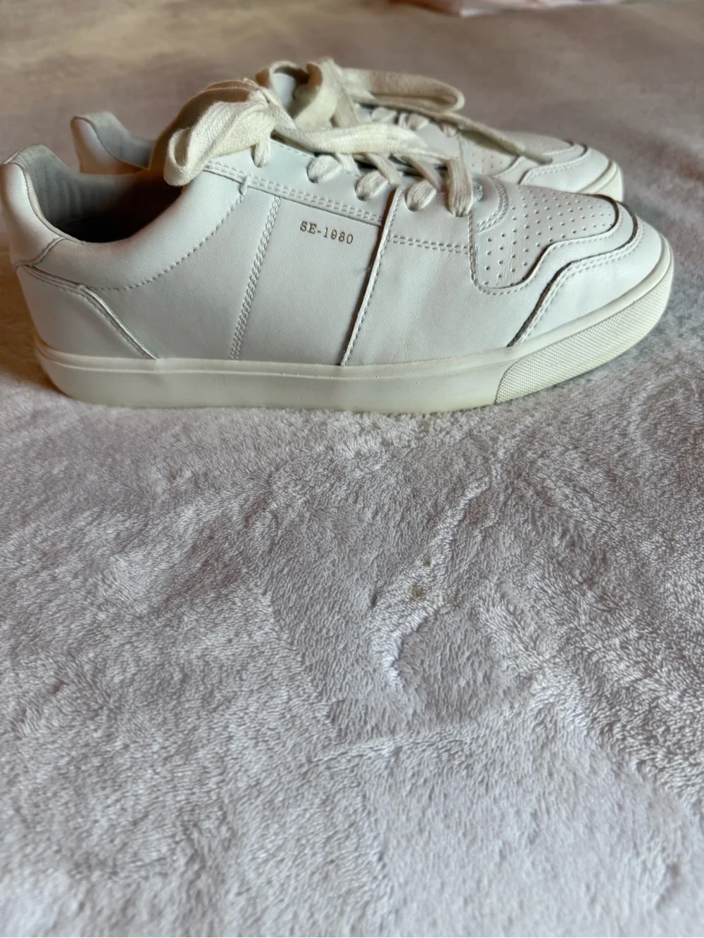 Sam Edelman White Leather Low-Top Sneakers